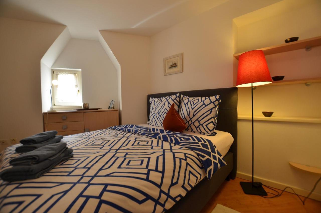 Stella 2 Sea View Apartment Ровінь Екстер'єр фото